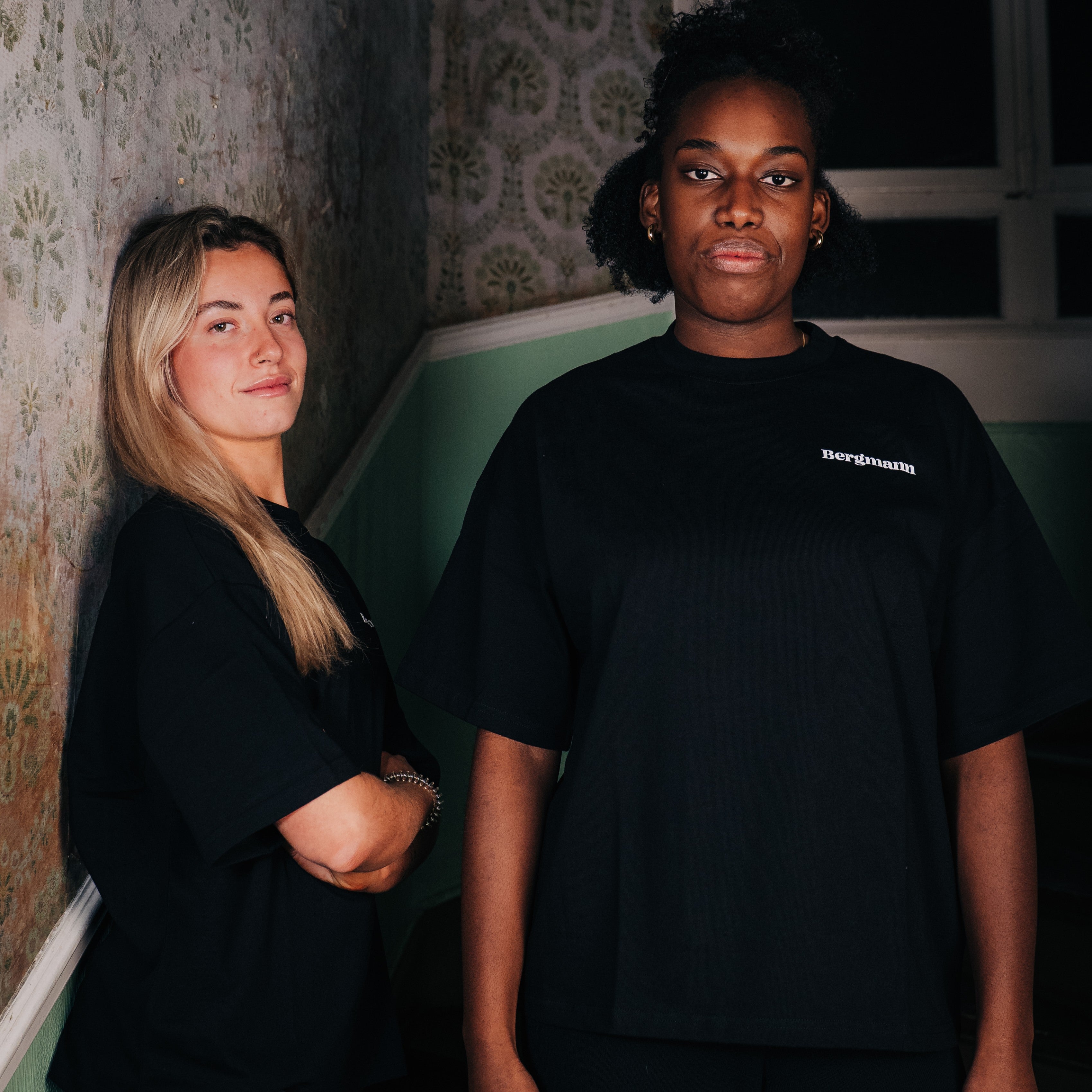 Mitarbeiter-Shirt (Black, bedruckt)